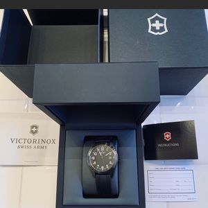 *Brand New Sealed* Victorinox Swiss Army Watch Model Model # 26071CB
